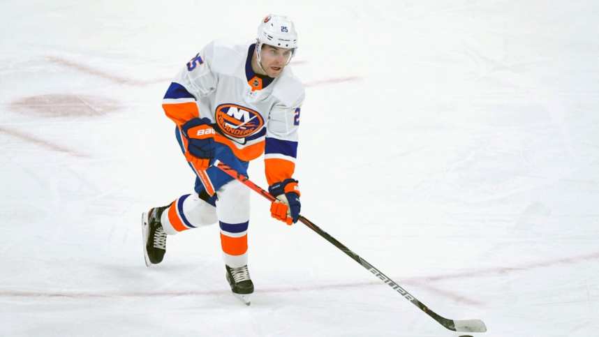 New York Islanders, Devon Toews