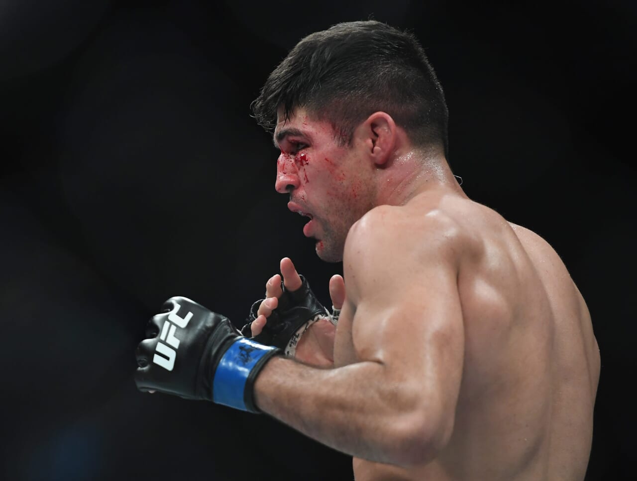 Vicente Luque submits Michael Chiesa in the first at UFC 265