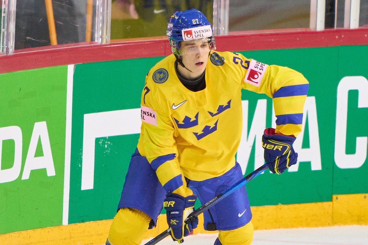 New York Rangers agree to terms with D Nils Lundkvist