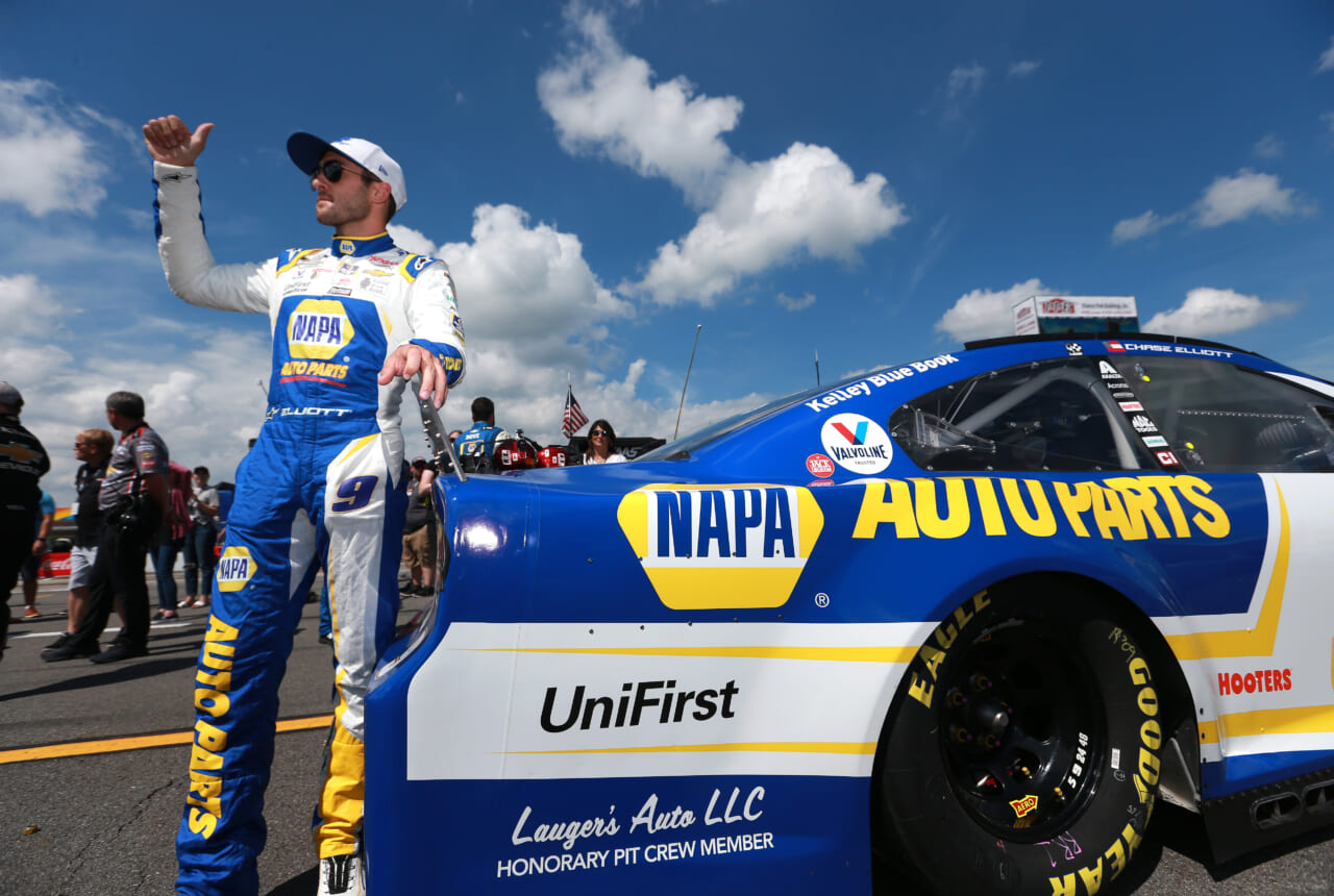 NASCAR: Chase Elliott reclaims road course crown at Road America