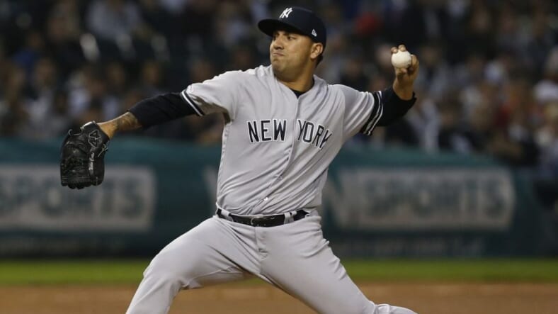 New York Yankees pitchers greeted by woman who dropped into bullpen during  game