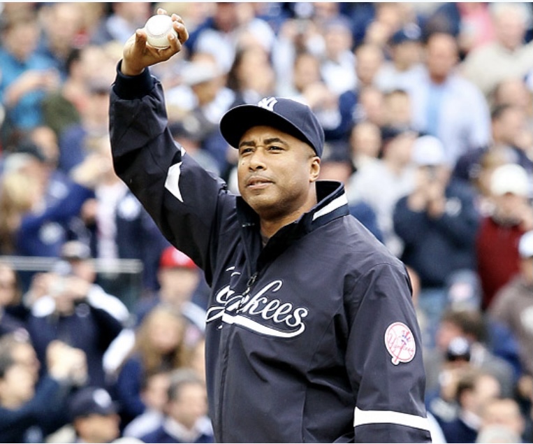 Yankees legend Bernie Williams joins Far Rockaway residents in