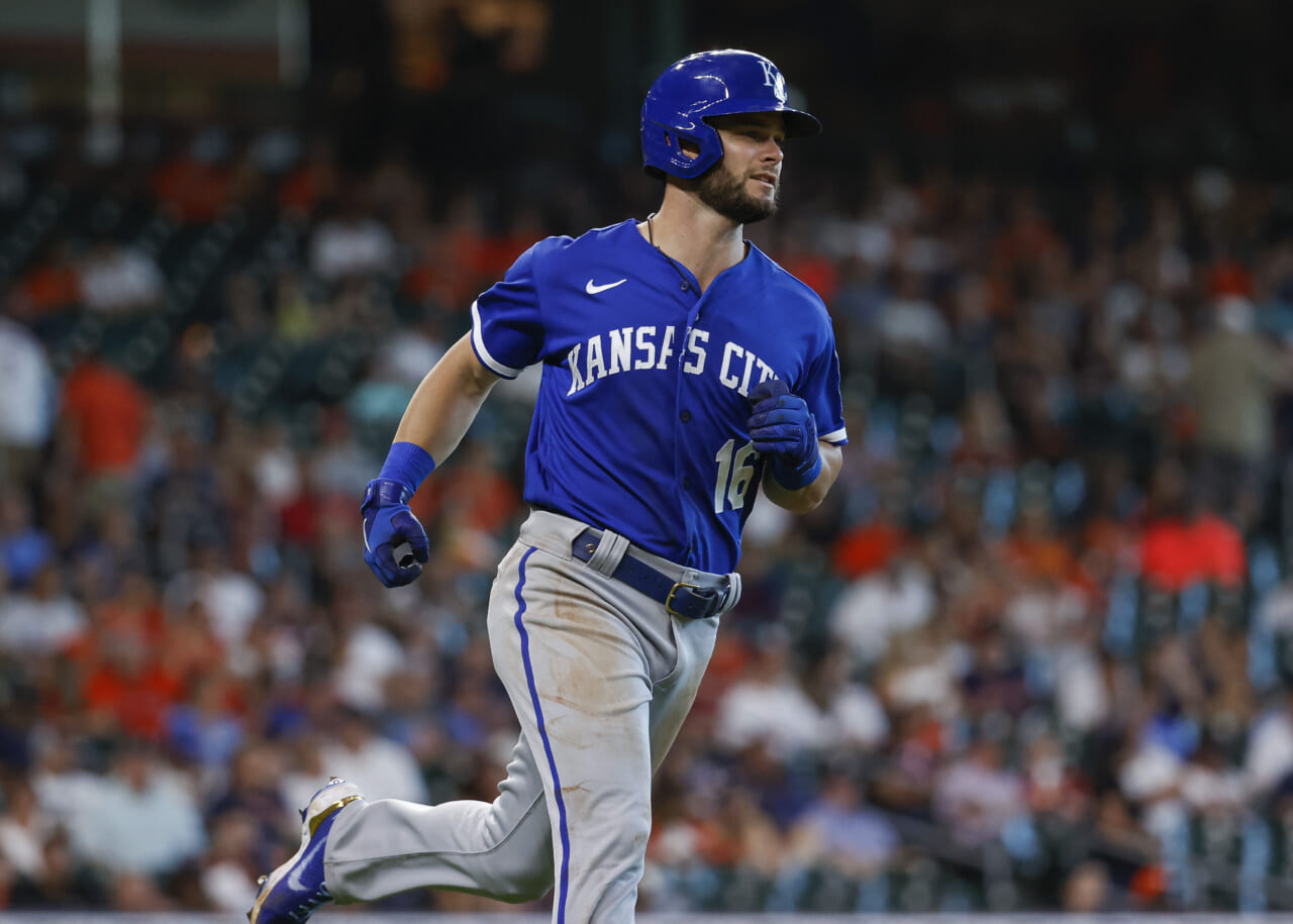 Yankees get outfielder Andrew Benintendi from Royals for 3 minor leaguers