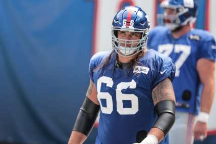 The Giants continue to give unexplainable chances to oft-injured offensive guard