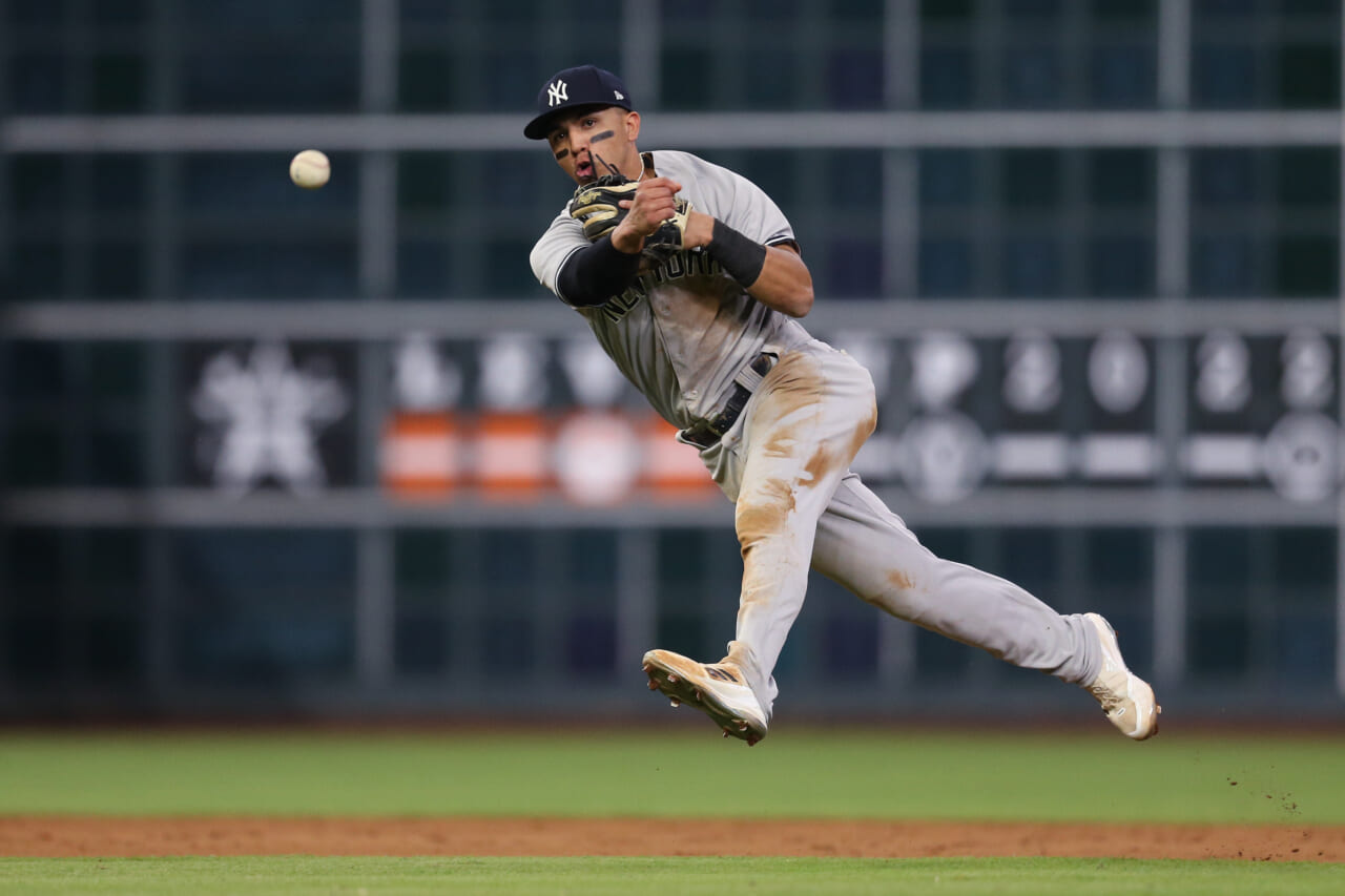 Yankees' shortstop battle gets surprising twist ahead of Spring