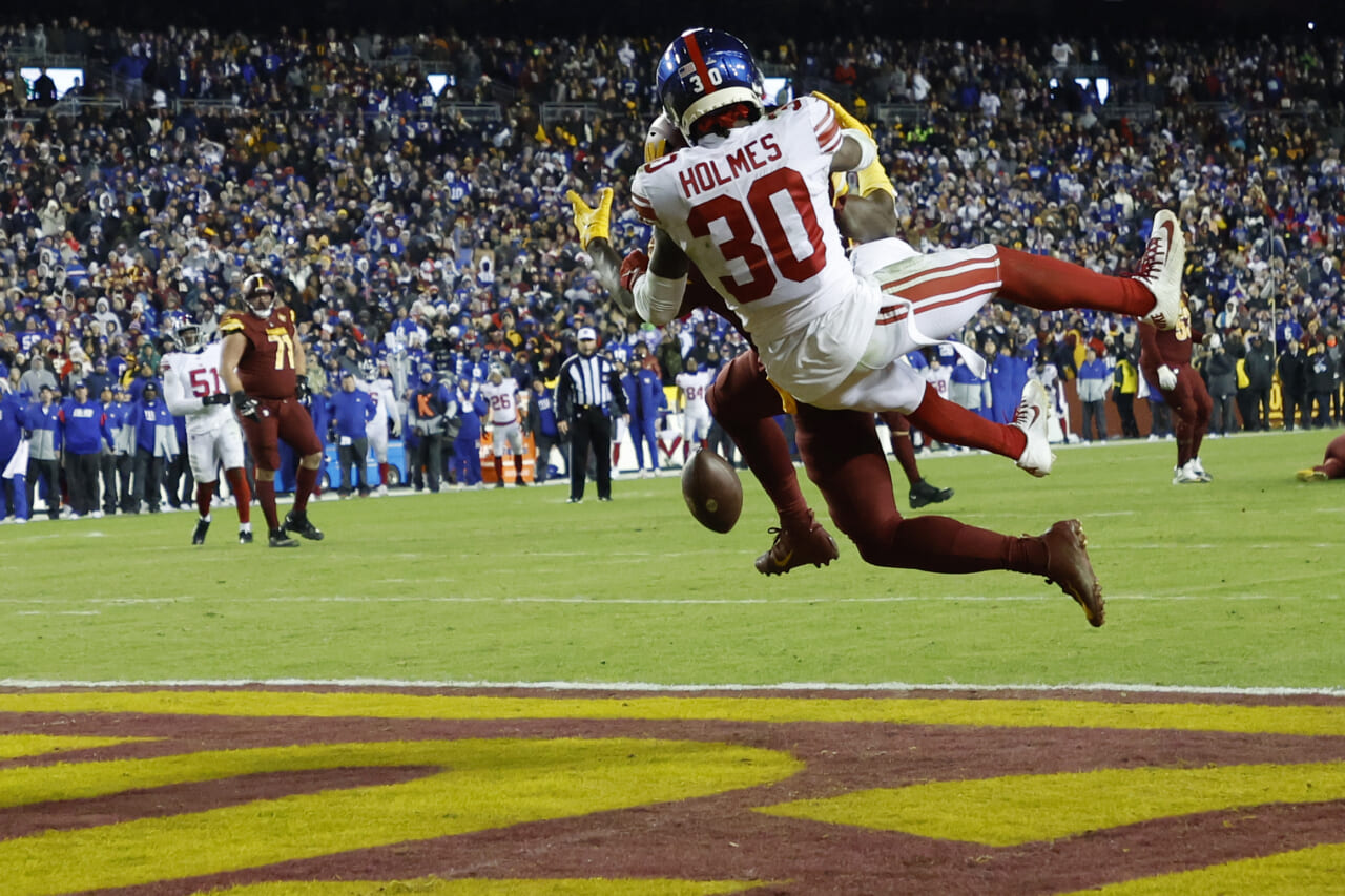 Controversy In Washington Results In A Big Giants Victory