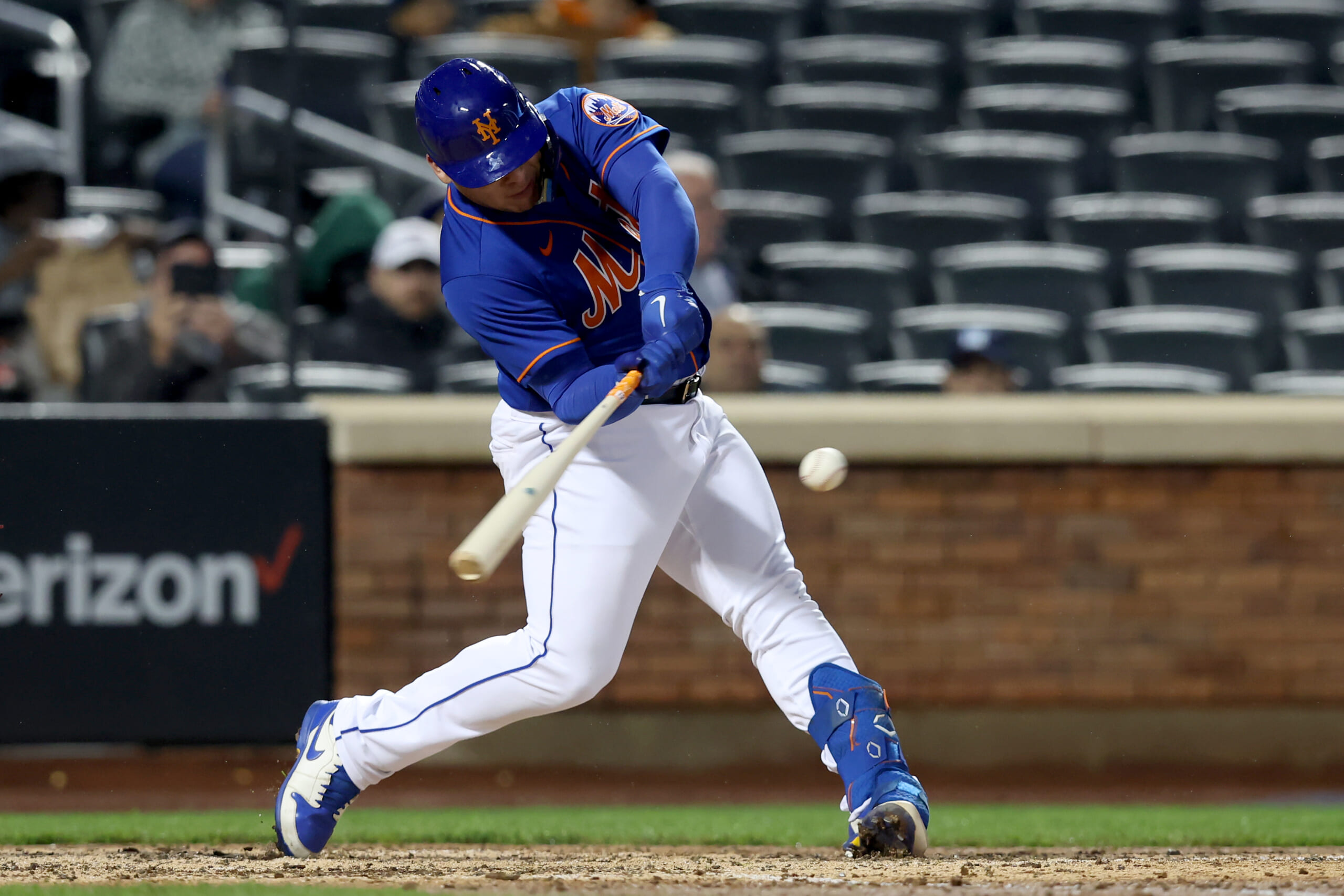 How will the Mets use top prospect Francisco Alvarez in 2023?