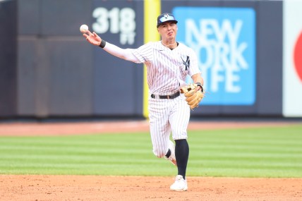 Yankees’ rookie shortstop does his best Derek Jeter impression