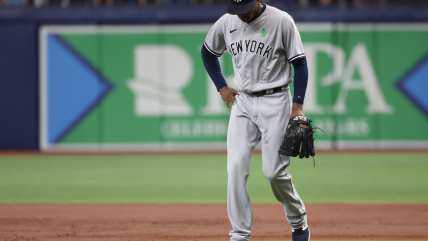 Yankees lose 3 starting pitchers to free agency/outright