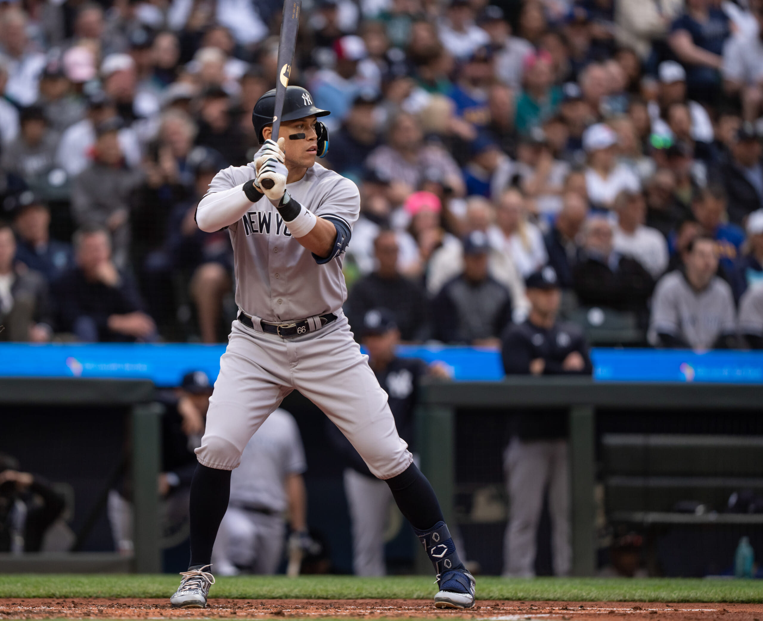 Aaron Judge injury update: Yankees OF takes batting practice for first time  since toe injury - DraftKings Network