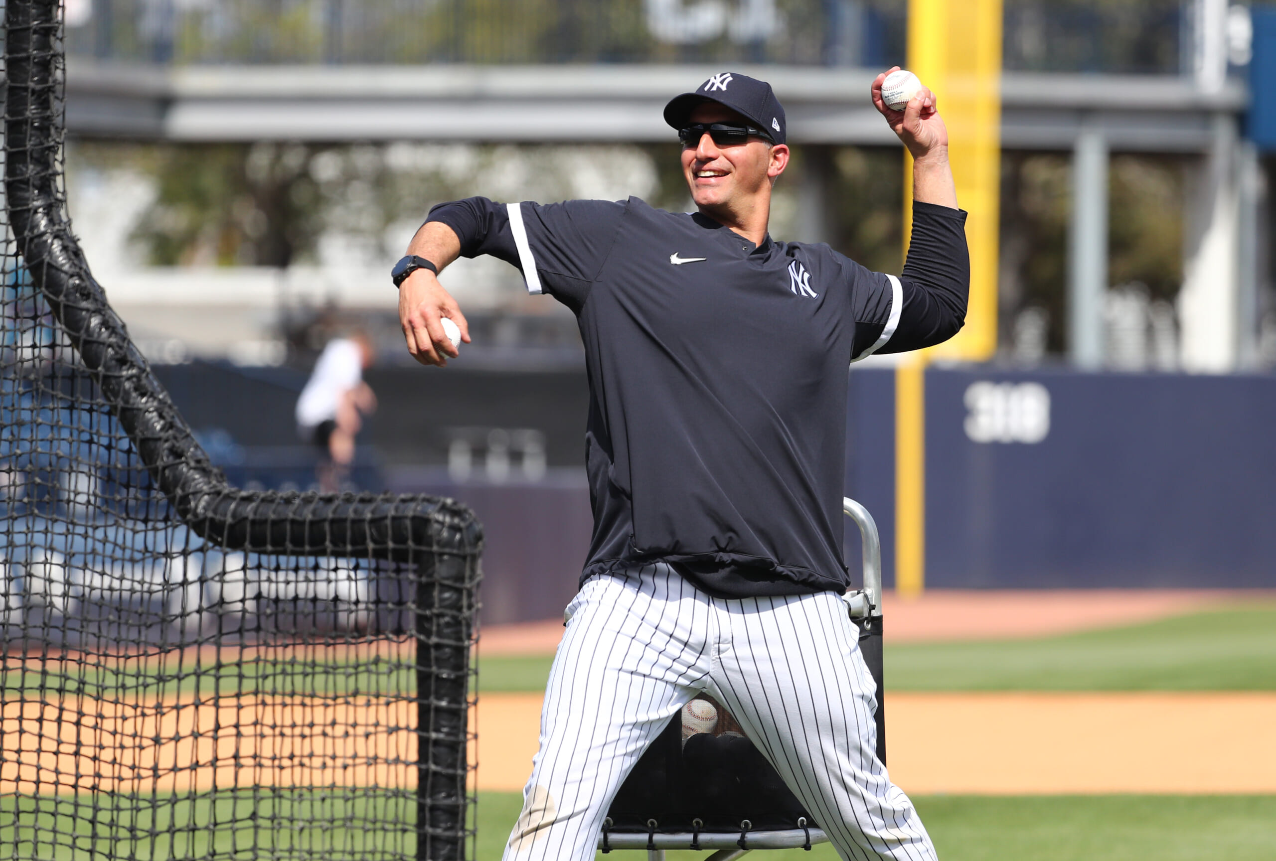 Yankees pitcher Andy Pettitte goes out a winner in his hometown