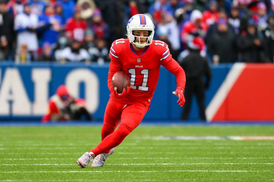 Who emerges at slot wide receiver position for Bills?