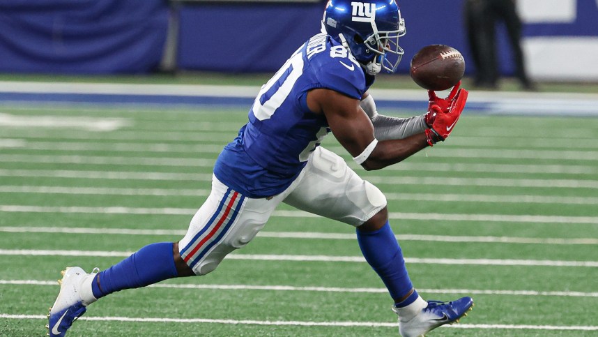 New York Giants wide receiver Jamison Crowder (80) catches the ball during the second half against the Carolina Panthers at MetLife Stadium