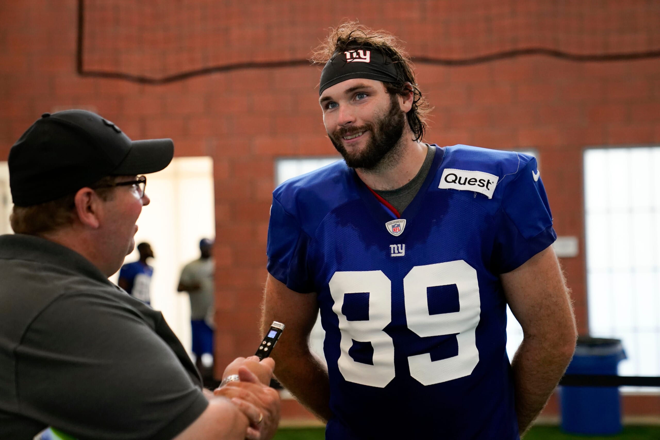 Giants tight end Tommy Sweeney collapses from 'medical event,' in