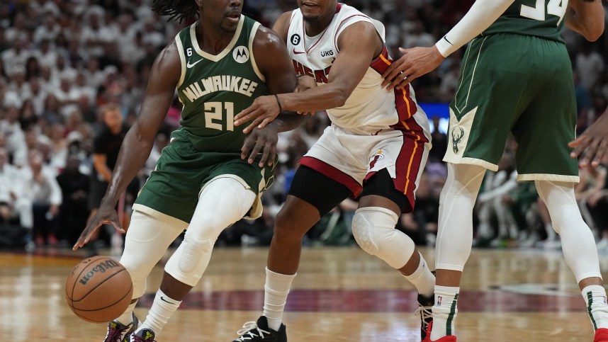 nba: playoffs-milwaukee bucks at miami heat, knicks, jrue holiday