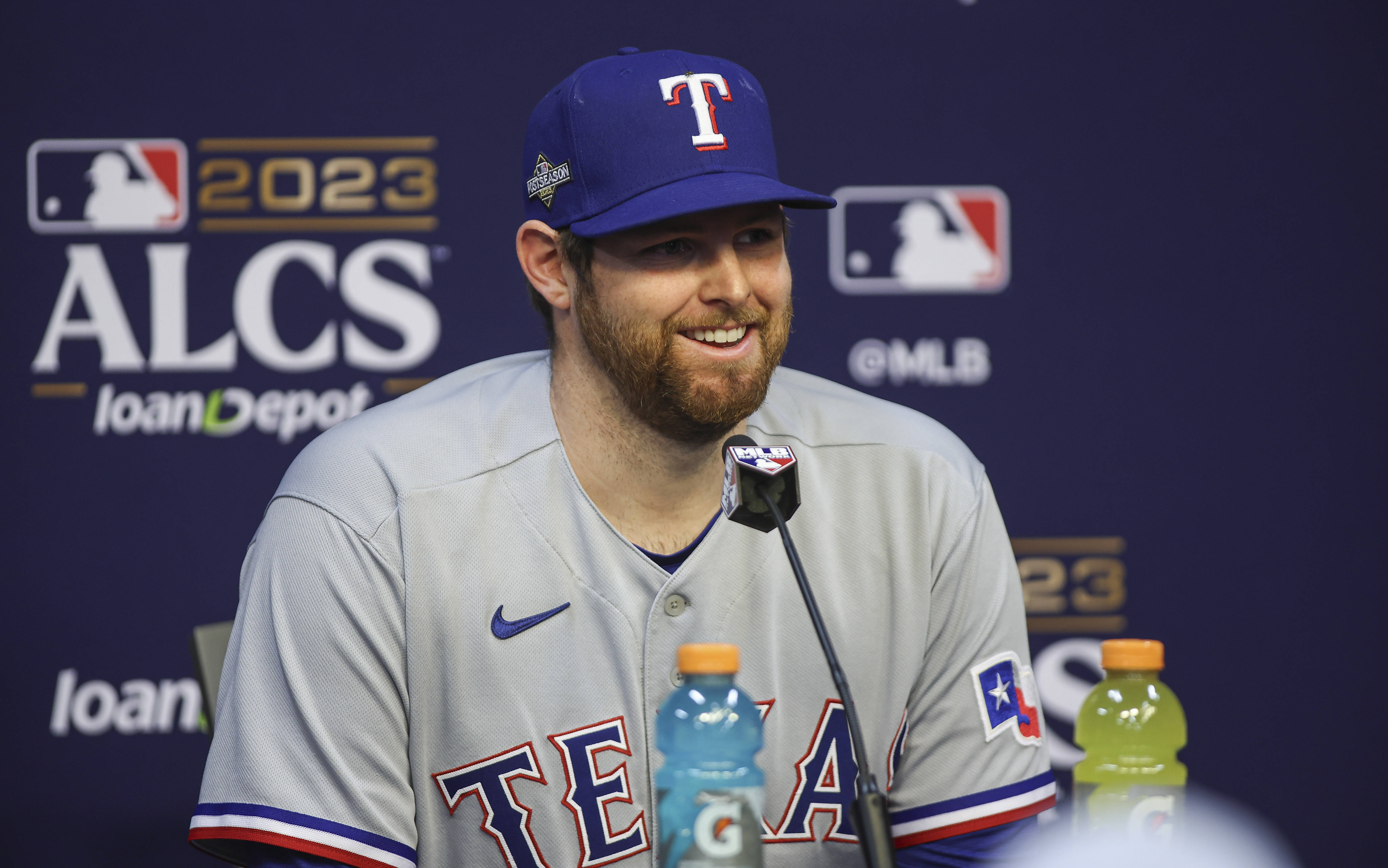 MLB: ALCS-Texas Rangers workouts