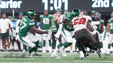 Jets lose starting Center to knee injury in win over Giants