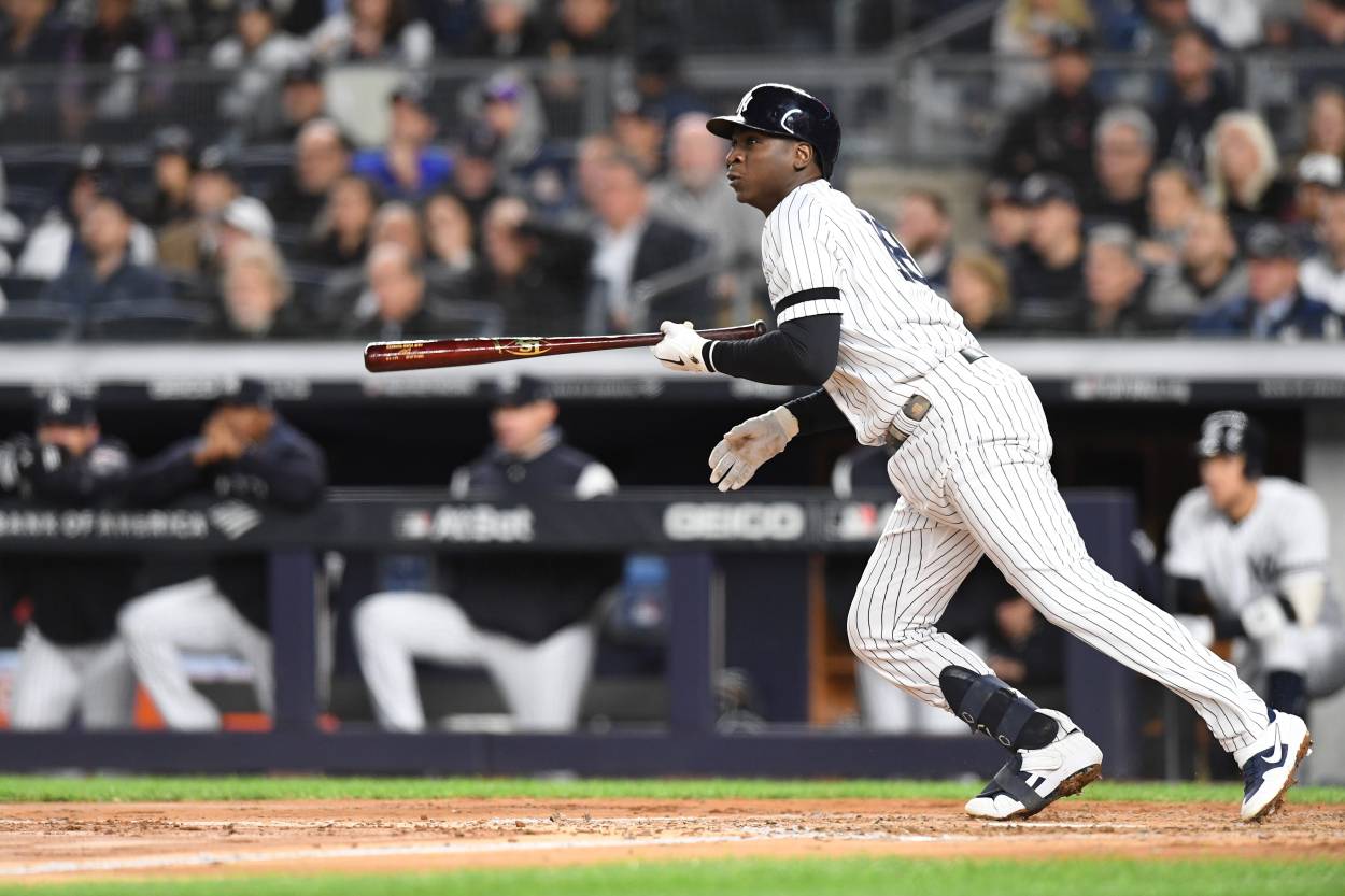 Yankees #18 Didi Gregorius gets a hit in the second inning