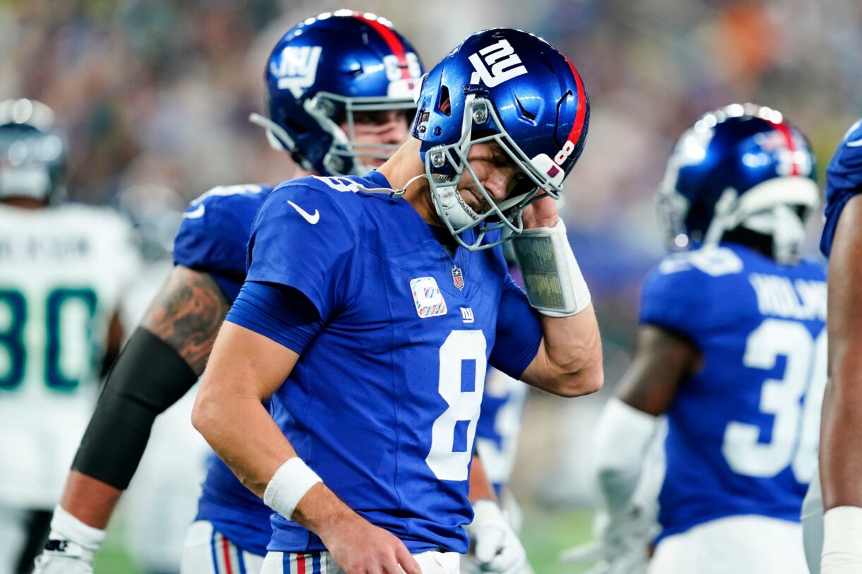 New York Giants quarterback Daniel Jones (8) walks off the field after failing to convert on downs in the first half against the Seattle Seahawks at MetLife Stadium