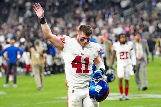 New York Giants linebacker Micah McFadden (41) waves to fans after the Las Vegas Raiders defeated the Giants 30-6 at Allegiant Stadium