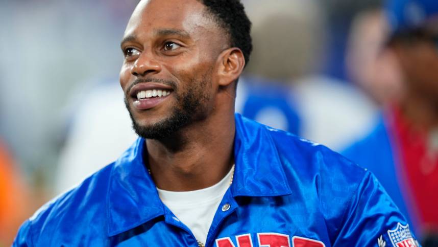 Former New York Giants player, Victor Cruz, is shown before the game against the Dallas Cowboys