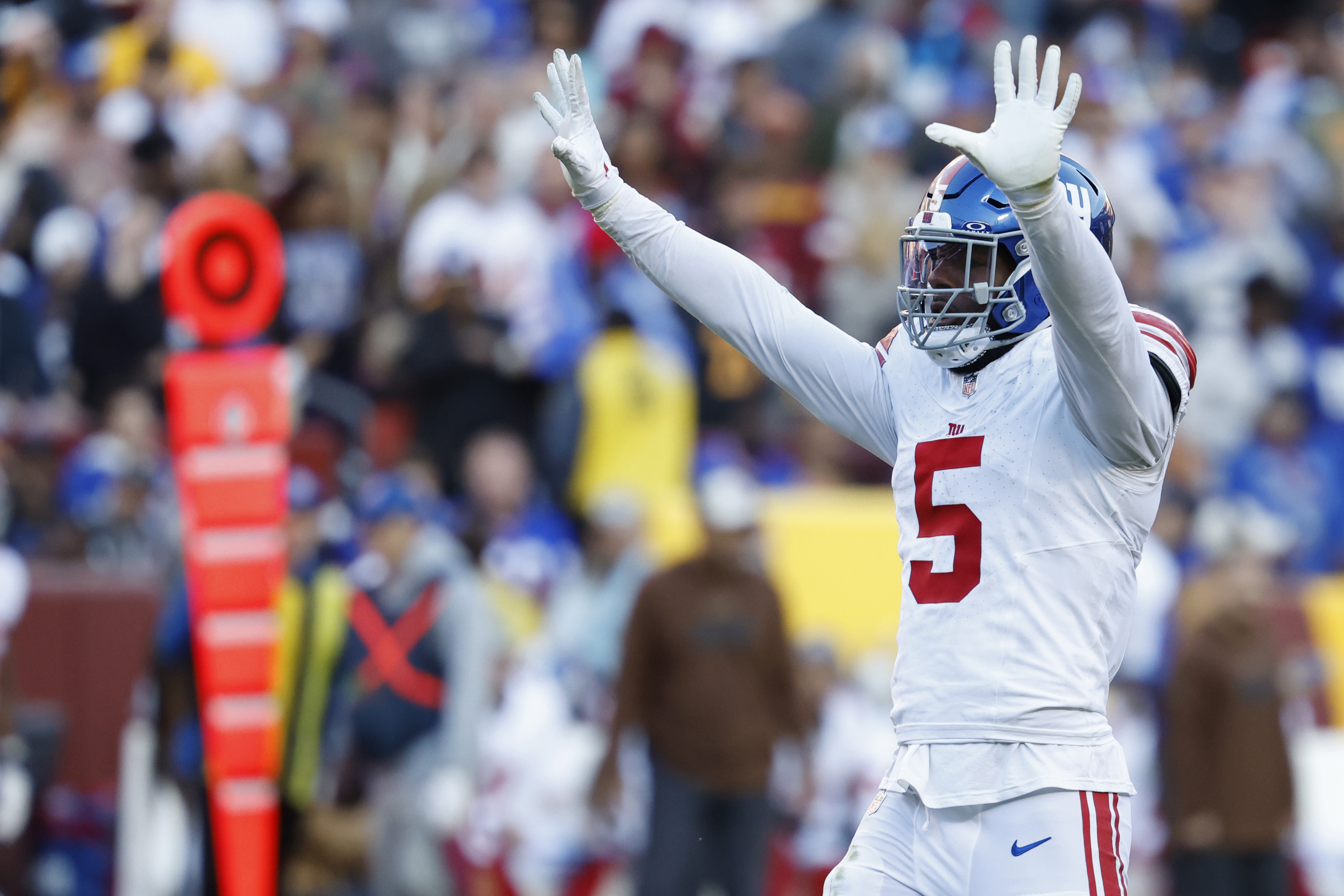 nfl: new york giants at washington commanders, kayvon thibodeaux