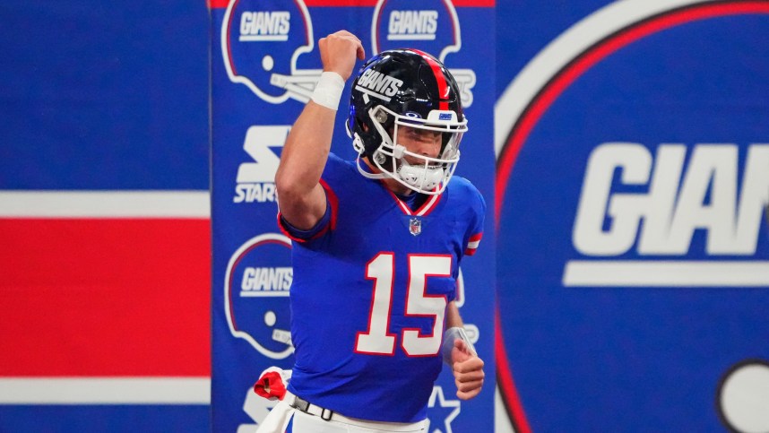 New York Giants quarterback Tommy DeVito (15) reacts before the game against the Green Bay Packers at MetLife Stadium