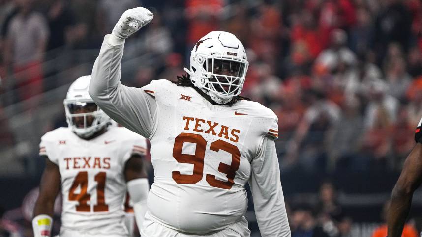 Texas Longhorns defensive lineman T'Vondre Sweat (93) (New York Giants prospect)