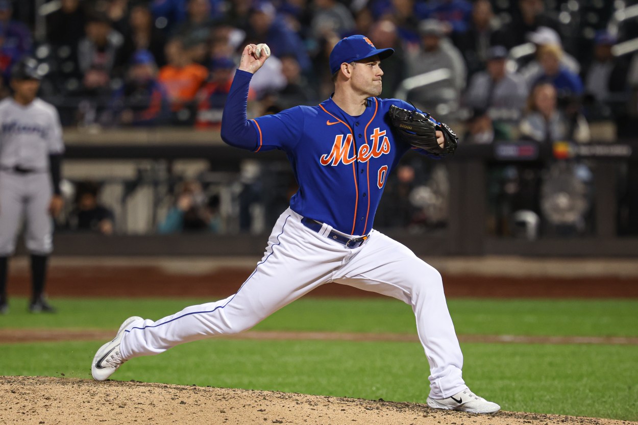 New York Mets relief pitcher Adam Ottavino (0) delivers a pitch during the ninth inning against the Miami Marlins at Citi Field