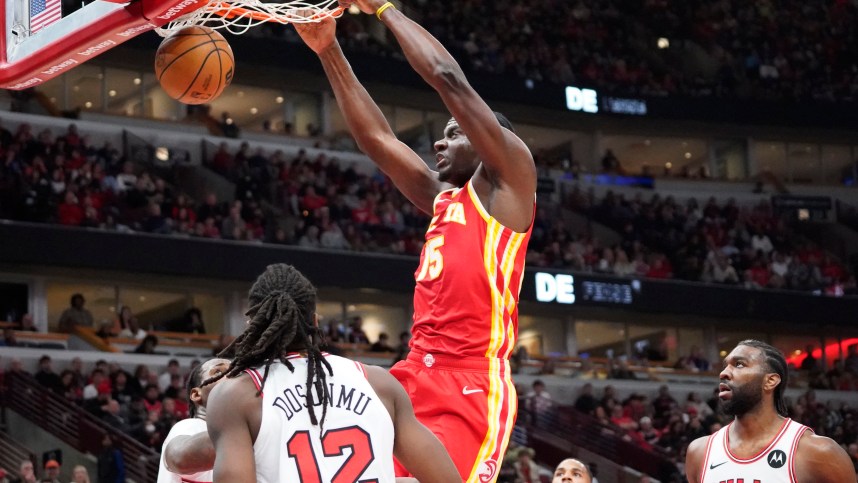 NBA: Atlanta Hawks at Chicago Bulls, Clint Capela , lakers