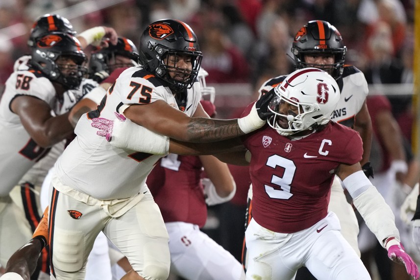 Oregon State Beavers offensive lineman Taliese Fuaga (75) (New York Jets and New York Giants prospect)