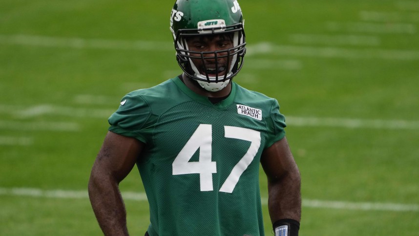 New York Jets defensive end Bryce Huff (New York Giants)