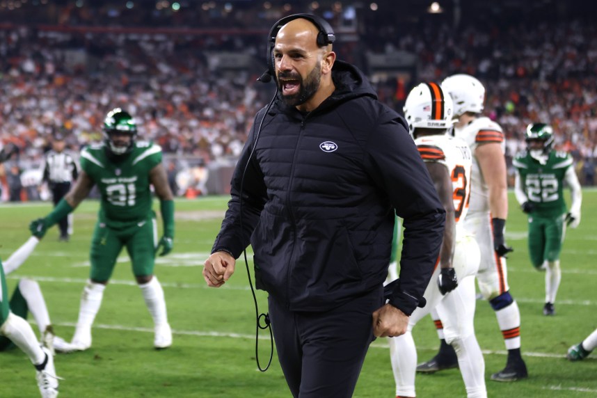 New York Jets head coach Robert Saleh reacts during the second half against the Cleveland Browns at Cleveland Browns Stadium