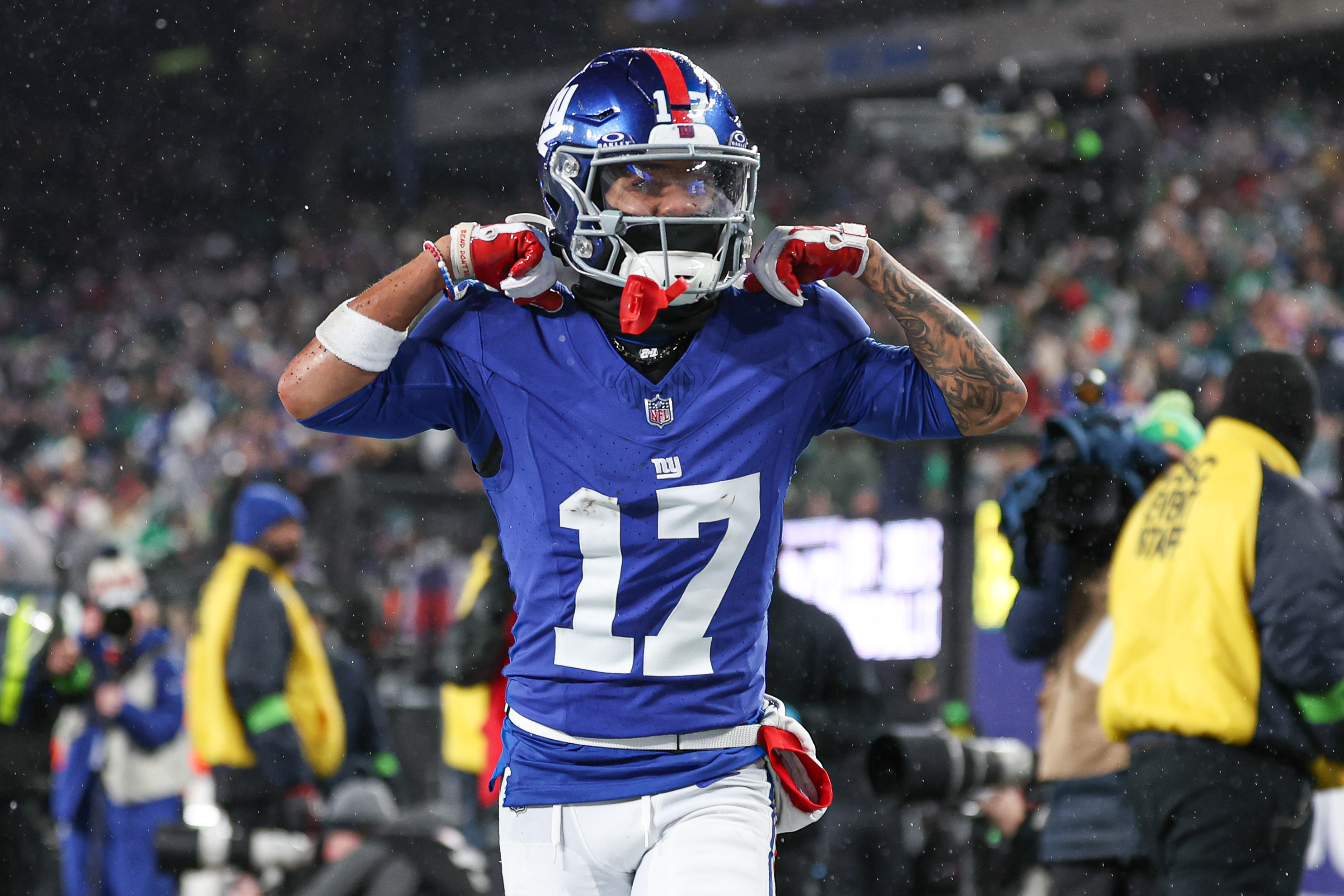 Jan 7, 2024; East Rutherford, New Jersey, USA; New York Giants wide receiver Wan'Dale Robinson (17) reacts after a first down reception during the first half against the Philadelphia Eagles at MetLife Stadium. Mandatory Credit: Vincent Carchietta-USA TODAY Sports