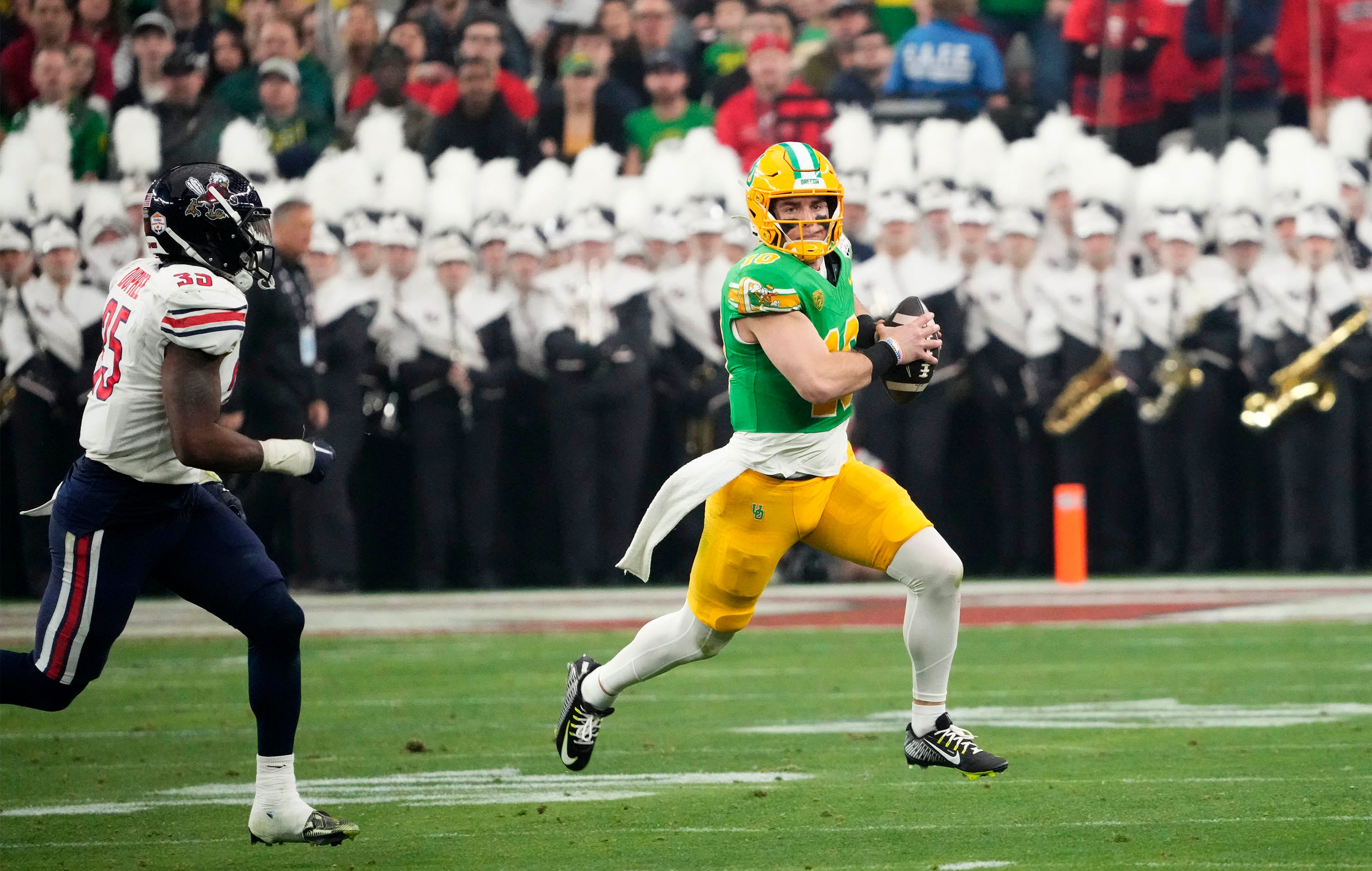 Oregon Ducks quarterback Bo Nix (New York Giants prospect)