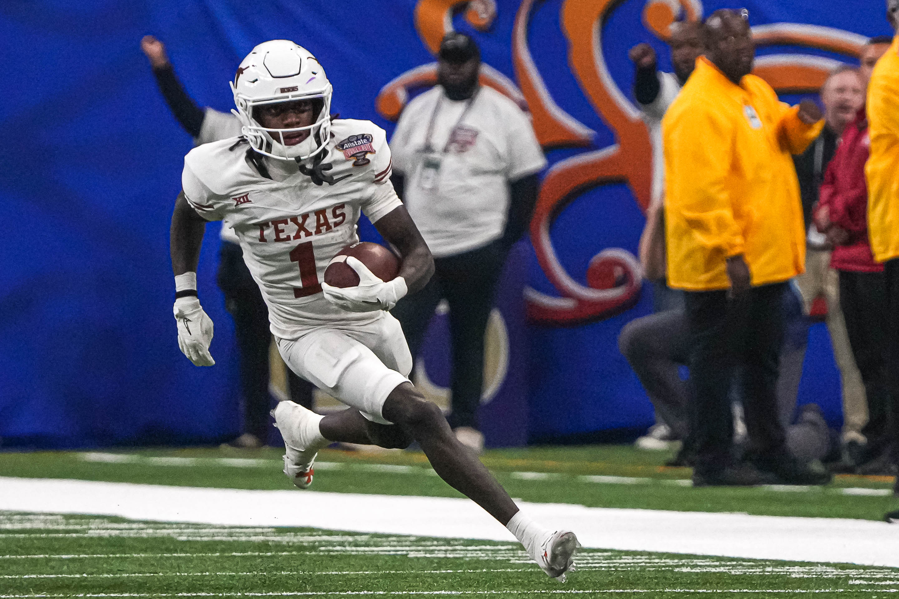 Texas Longhorns wide receiver Xavier Worthy (1) (New York Giants prospect)