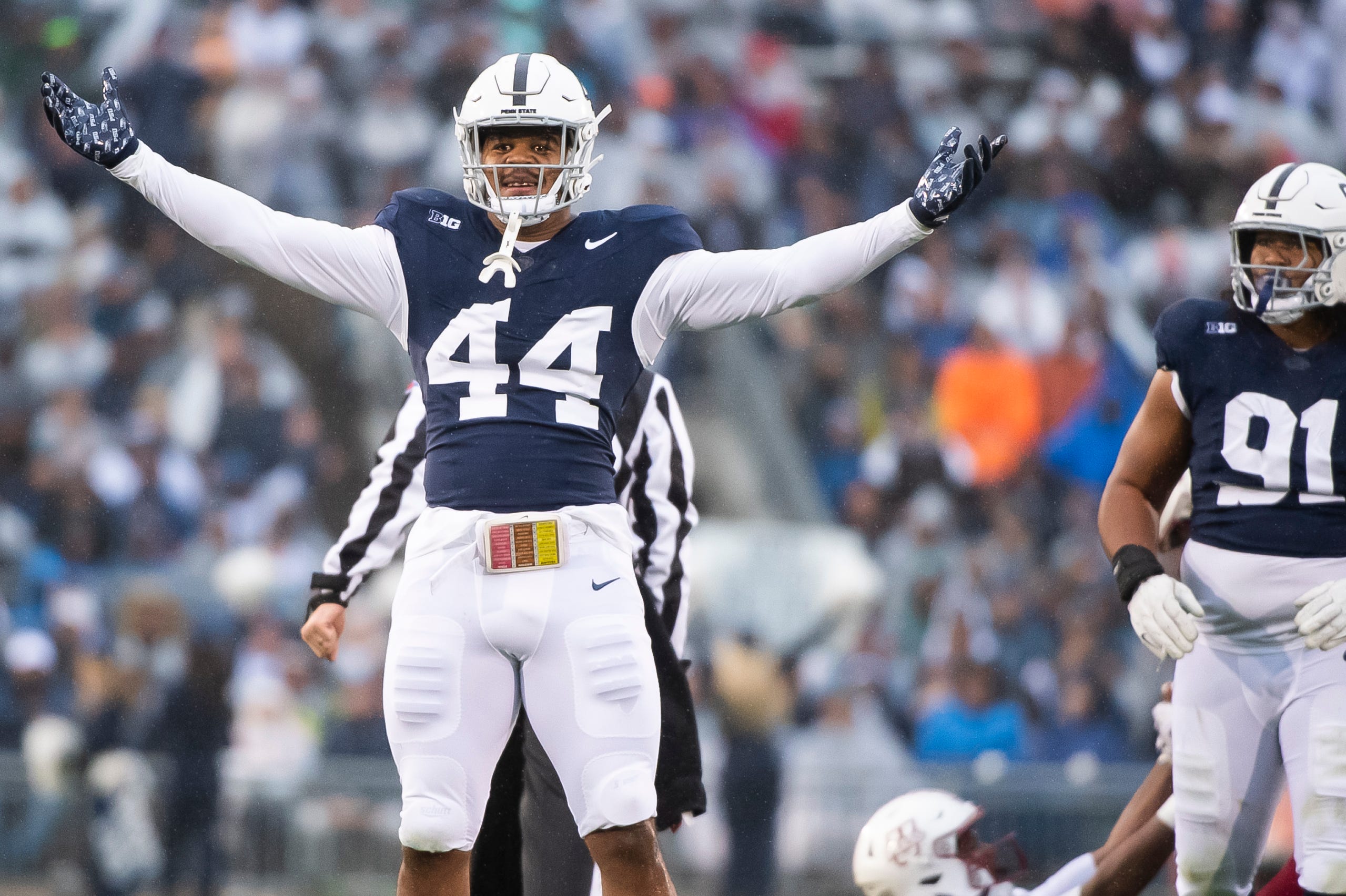 Penn State defensive end Chop Robinson (44) (New York Giants prospect)