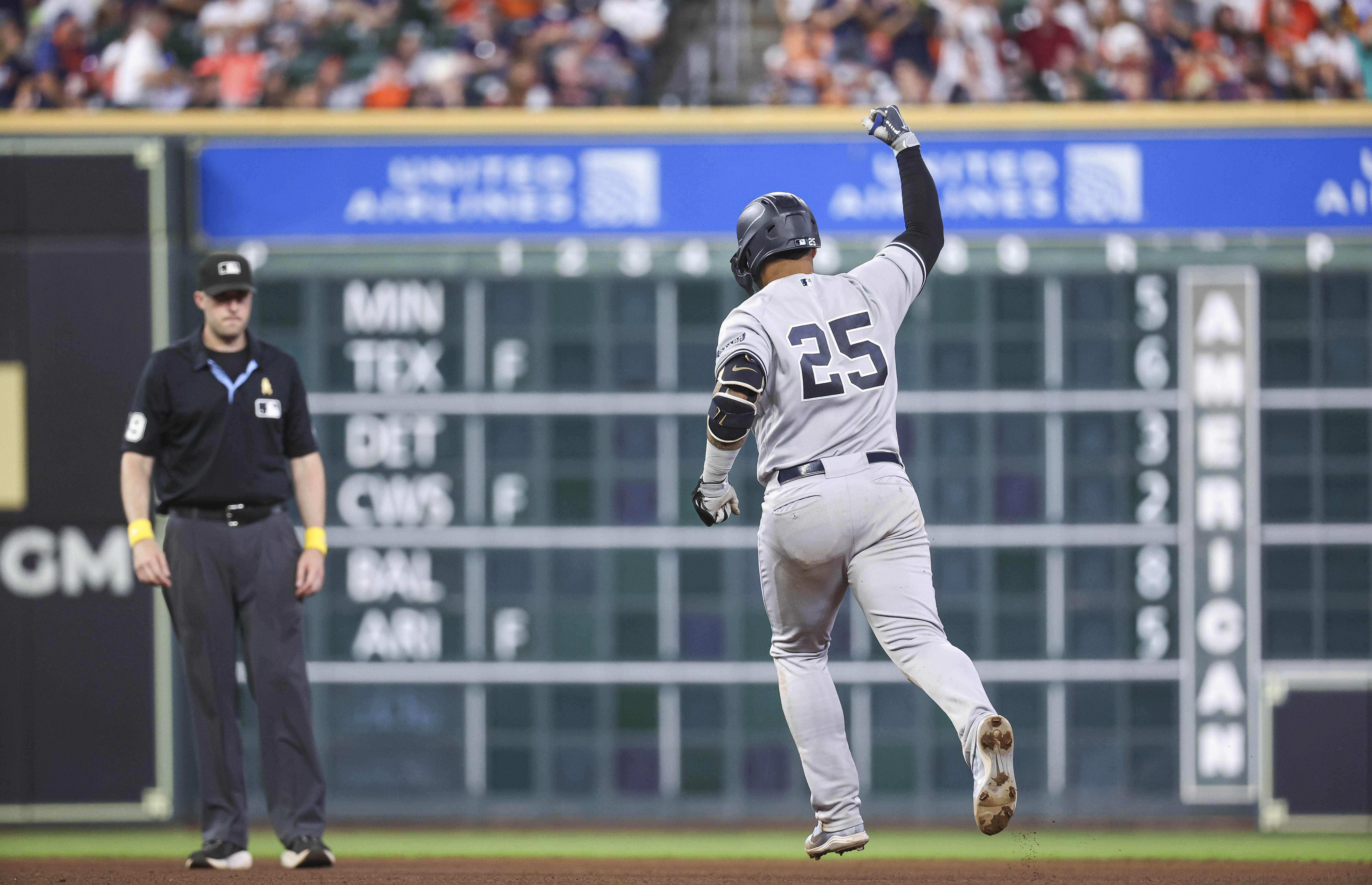 mlb: new york yankees at houston astros, gleyber torres