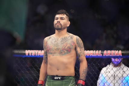 MMA: UFC 273-Hernandez vs Fremd