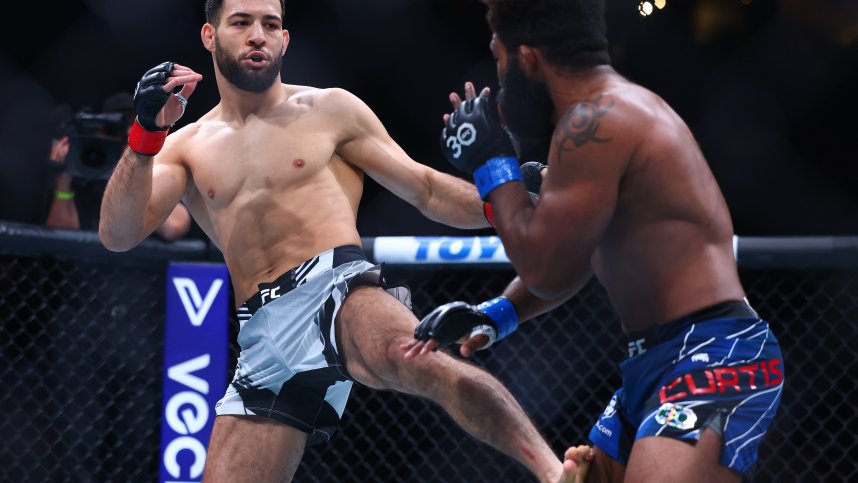 MMA: UFC 289-Imavov vs Curtis