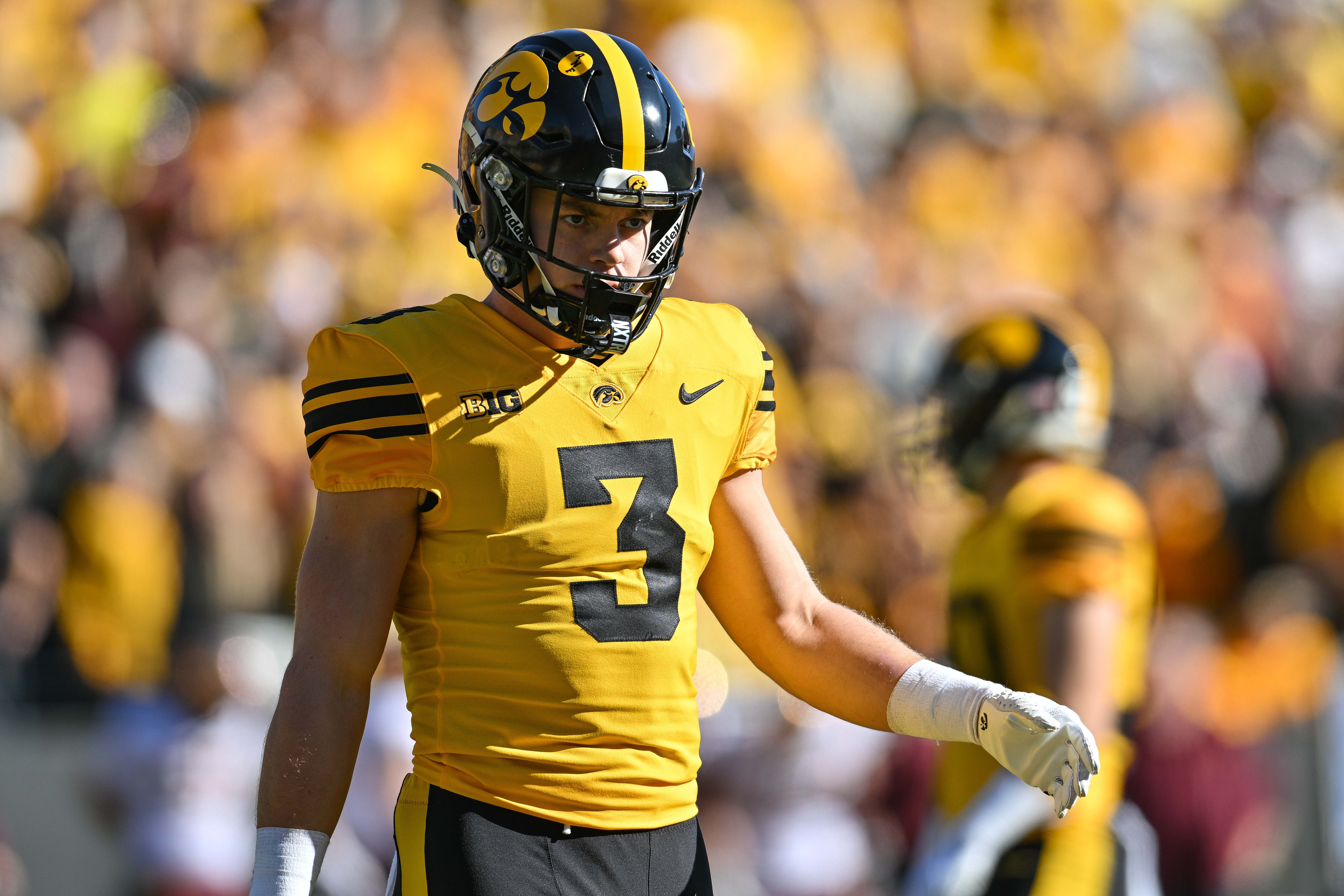 Iowa Hawkeyes defensive back Cooper DeJean (3) (New York Giants draft prospect)