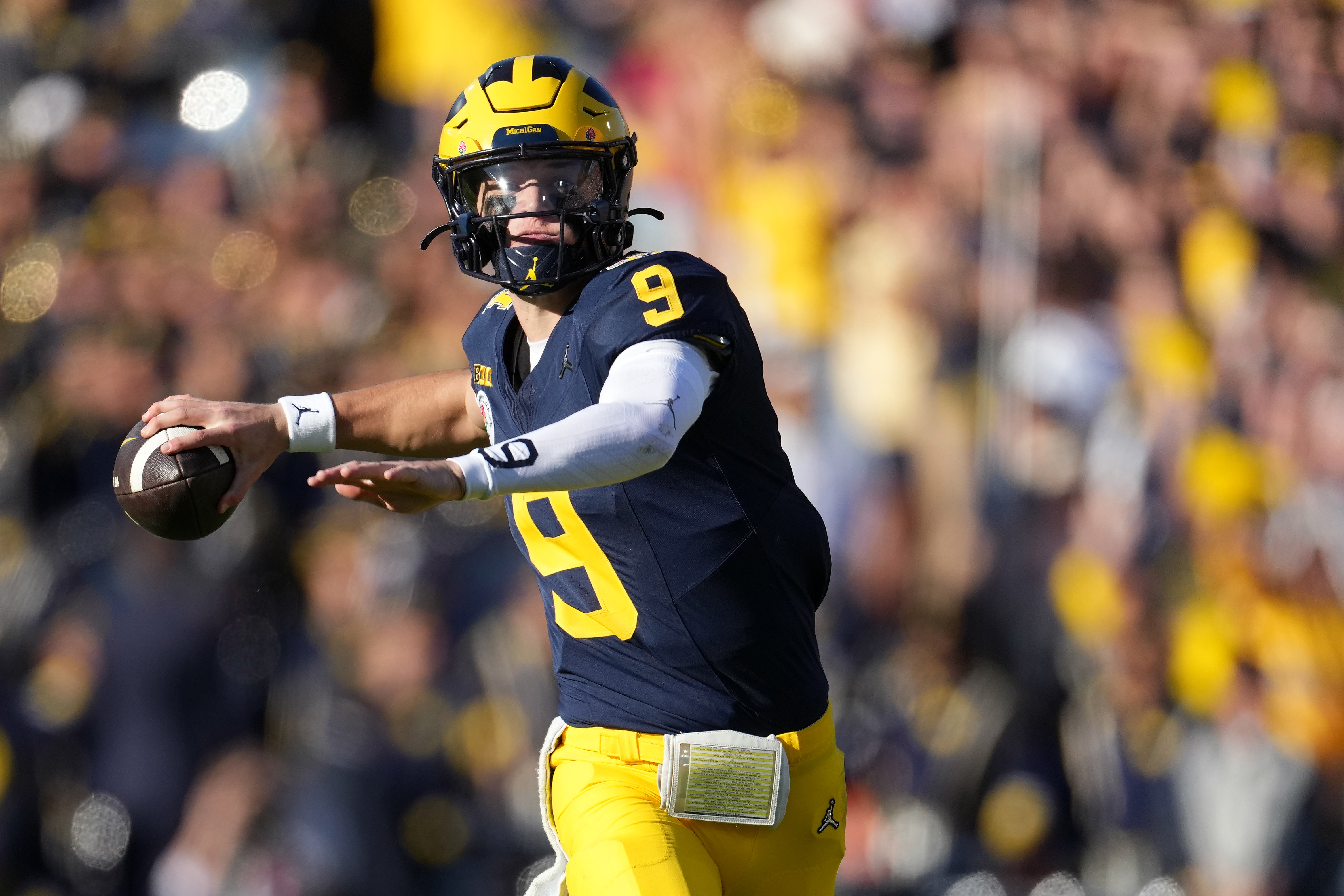 Michigan Wolverines quarterback J.J. McCarthy (9) (New York Giants)