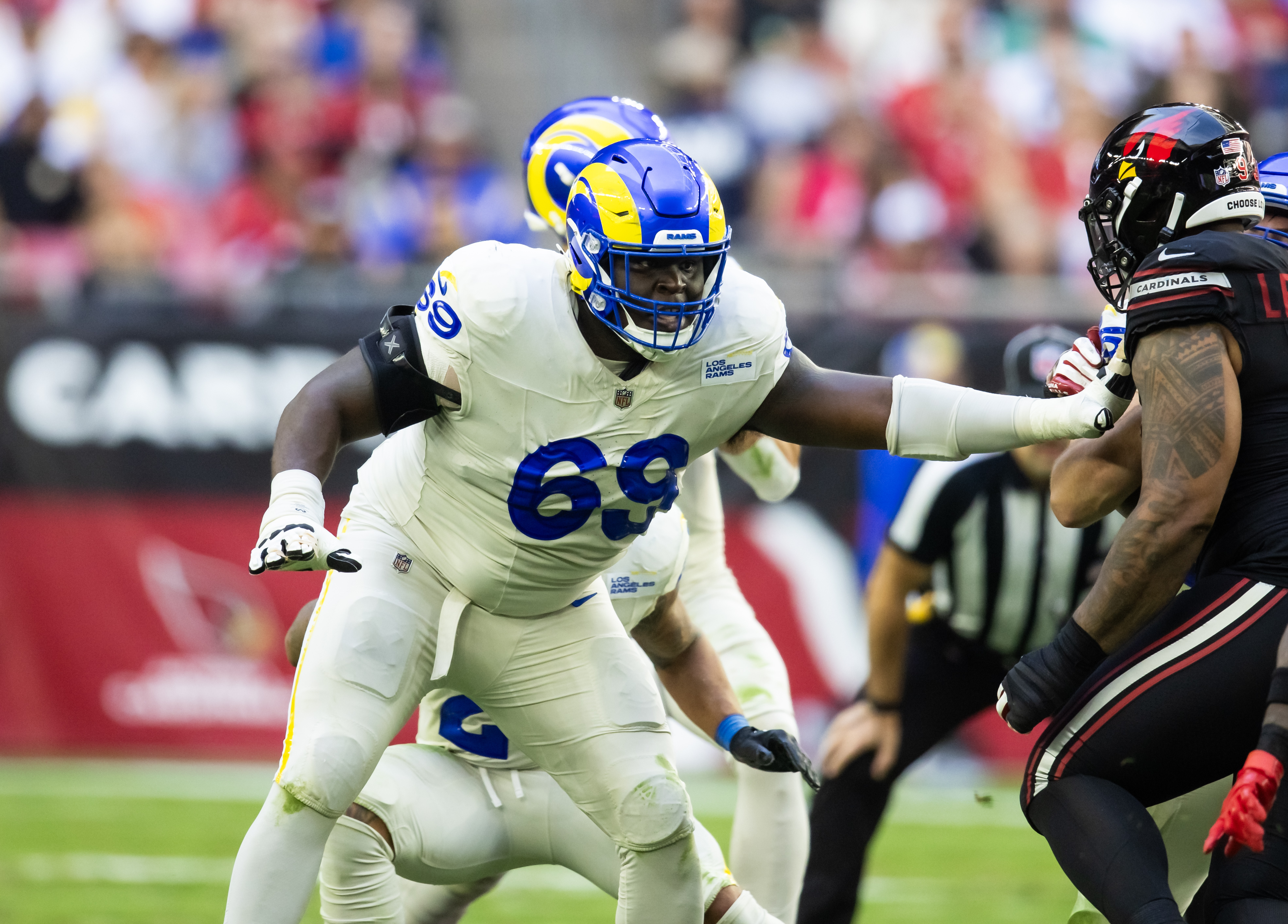 Los Angeles Rams guard Kevin Dotson, Giants