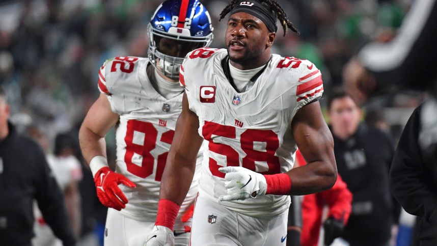 New York Giants linebacker Bobby Okereke (58) against the Philadelphia Eagles at Lincoln Financial Field