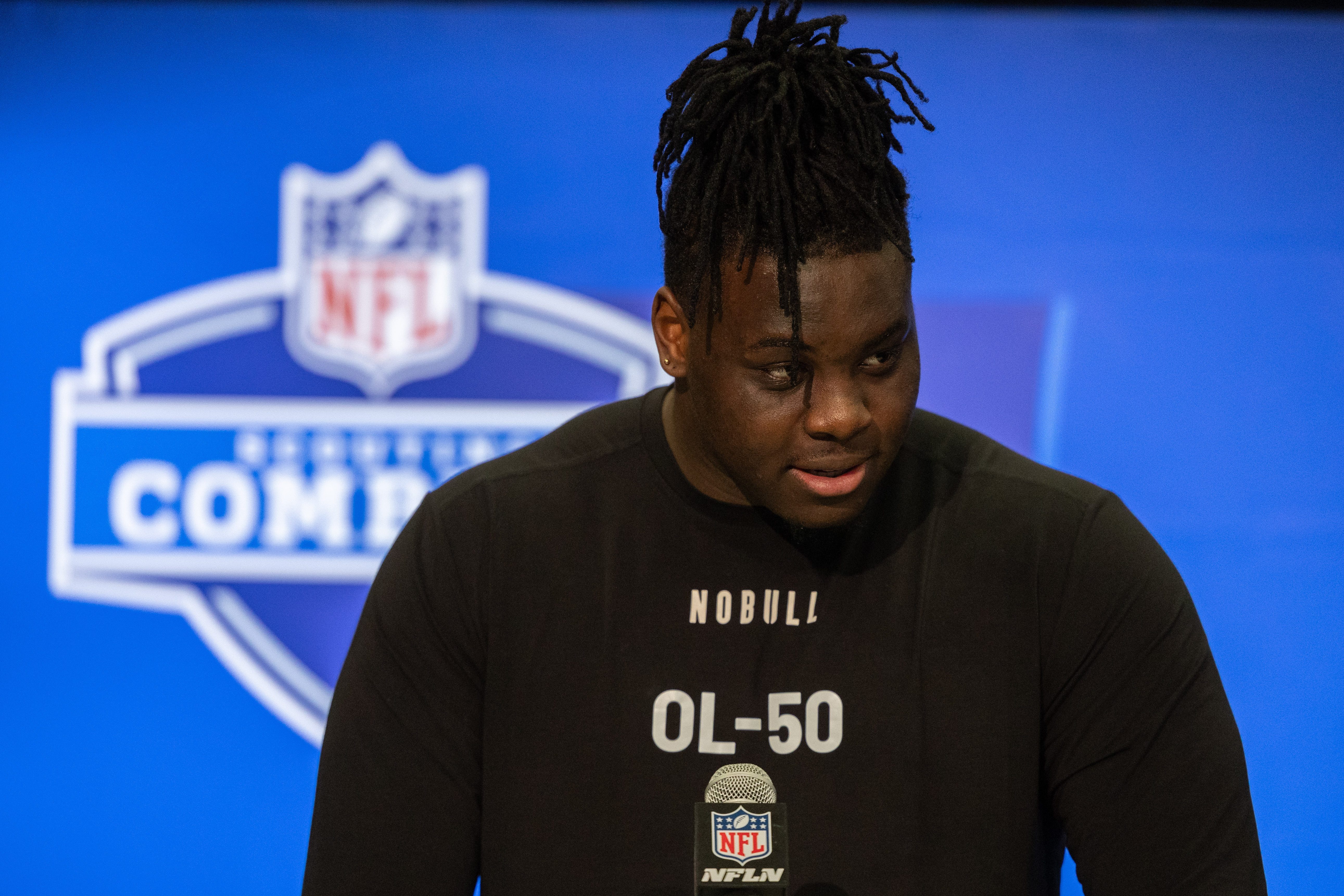 NFL: Georgia offensive lineman Amarius Mims (New York Giants)