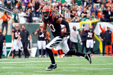 Cincinnati Bengals wide receiver Tyler Boyd (83) on his way to a touchdown in the first half against the New York Jets at MetLife Stadium