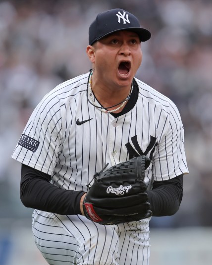 Yankees hang on to take down the Rays in 5-4 win, pick up another series victory