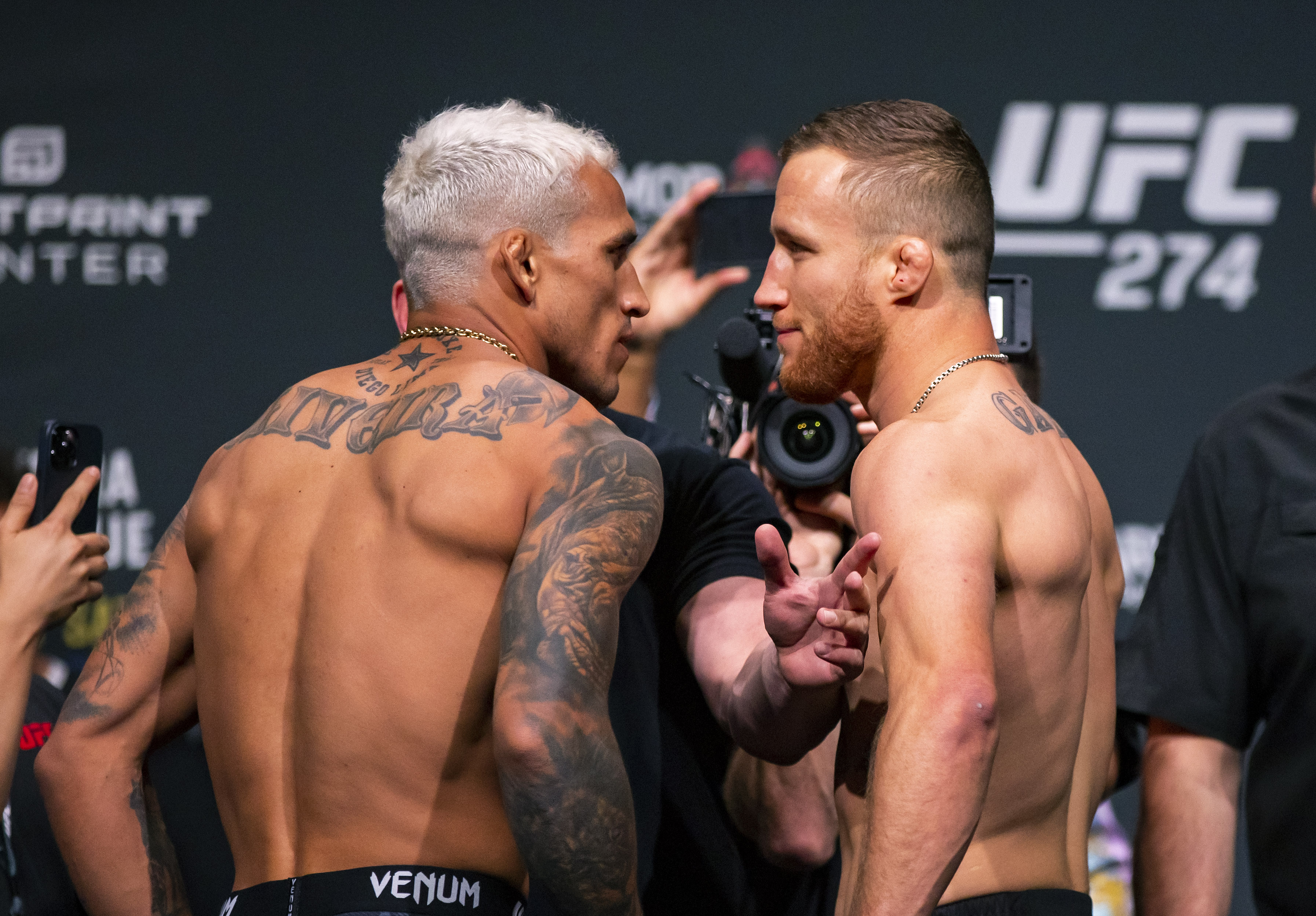 MMA: UFC 274 - Weigh Ins