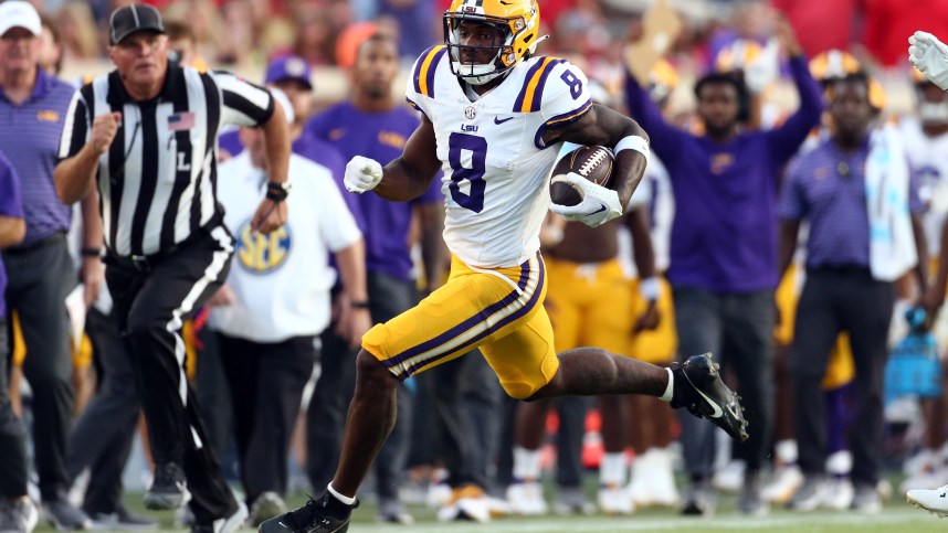 LSU Tigers wide receiver Malik Nabers (8) (New York Giants draft target)