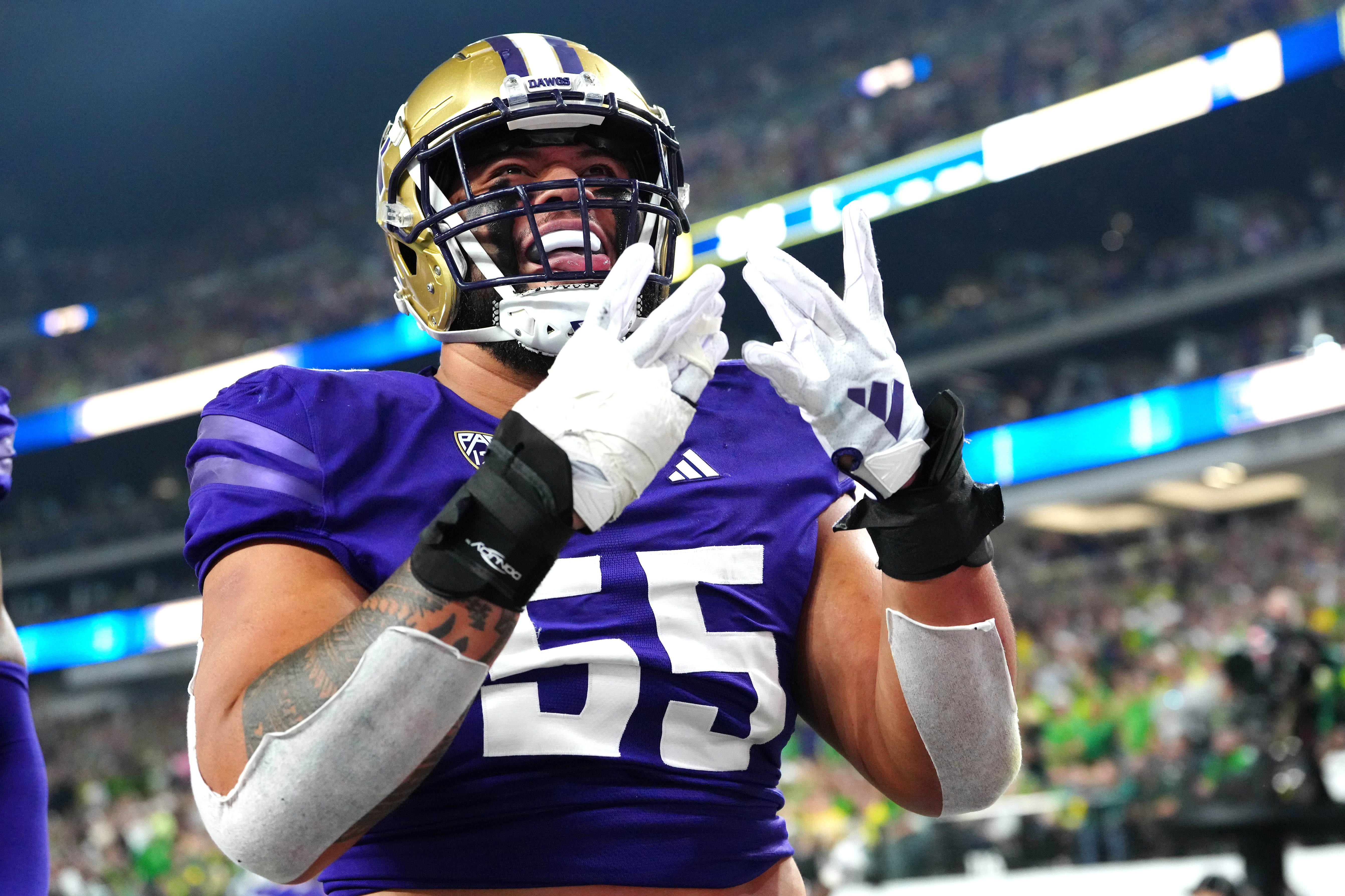 Washington Huskies offensive lineman Troy Fautanu (New York Jets)